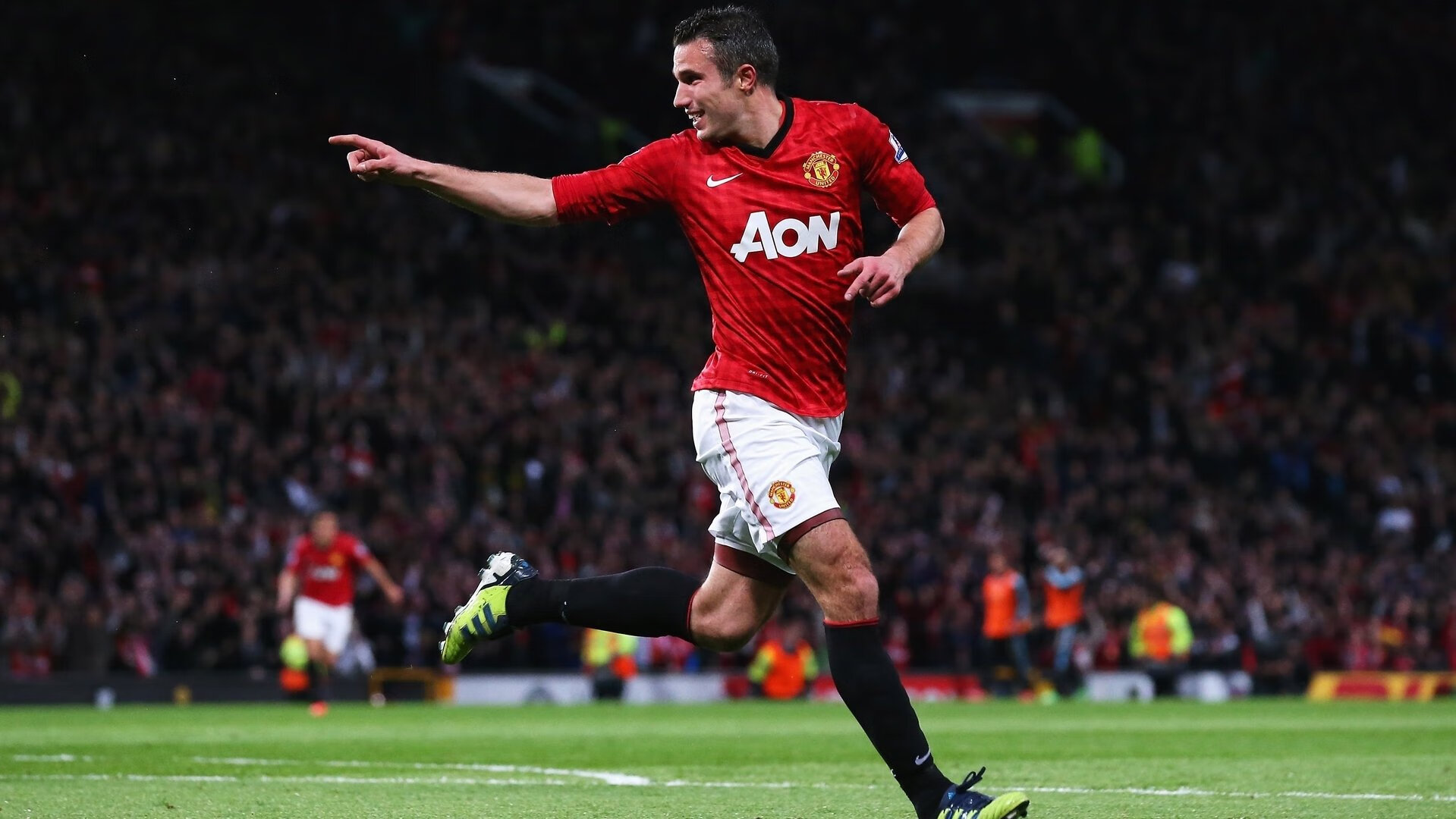 F1绿色赛季:环保技术全面升级,绿色f1赛车的图片